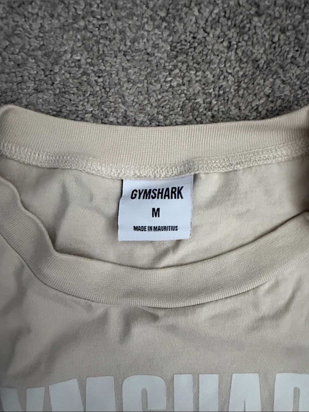 Gymshark Women’s Cream Logo T-Shirt - Picture 2 of 3